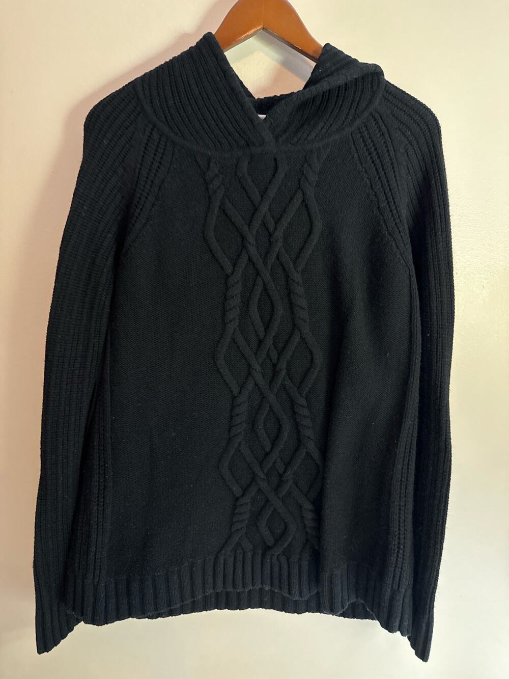 Athleta Women L 100% Merino Wool Cable Knit Hooded Sweater Black Hoodie